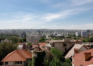 Apartament spațios și modern în sectorul Rîșcani.