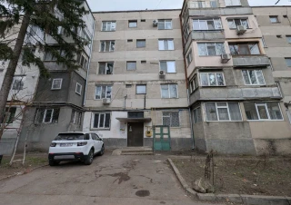 Parc! Sec. Râșcani, str. Nicolae Dimo, 2 camere. Reparație Medie! De mijloc!!!