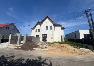 Duplex 3 Nivele! str. Sf. Vasile, Codru, mun. Chișinău. Zona Privata!!