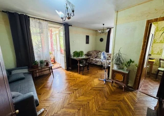 Sec. Riscani, str. Alecu Russo. 2 camere. Necesita Reparatie!!!