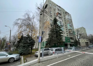 Parc. Sec. Riscani, str. Florilor. 1 camera de tip Camin!!!