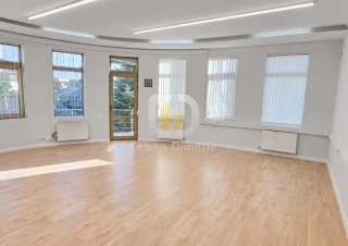 Oficiu cu parcare spre chirie – Centru, str. Mihail Kogălniceanu