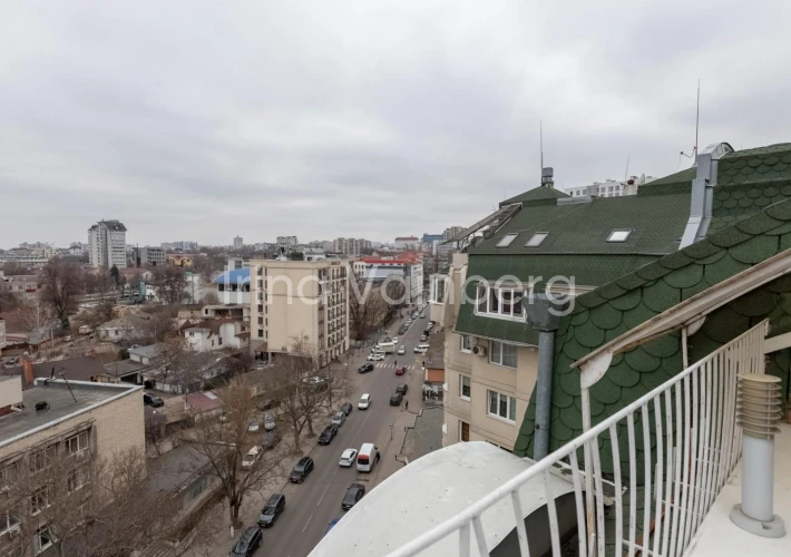 Vânzare penthouse 5 camere, parcare și debara centru12