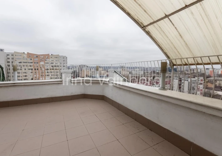 Vânzare penthouse 5 camere, parcare și debara centru11