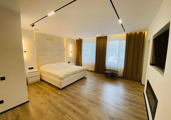 Se oferă apartament premium class cu 3 dormitoare și living pe str. Tudor Vladimirescu.5