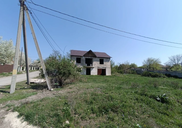 Se vinde casa nefinalizata in Maximovca, la 15 km de Chisinau2