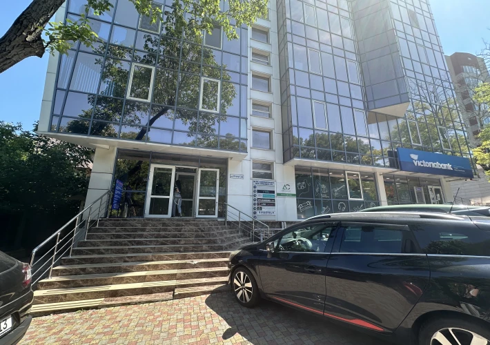 Spre chirie spațiu comercial1