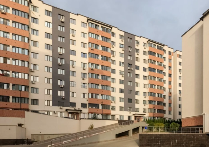 Se vinde apartament cu 3 camere. ExFactor1