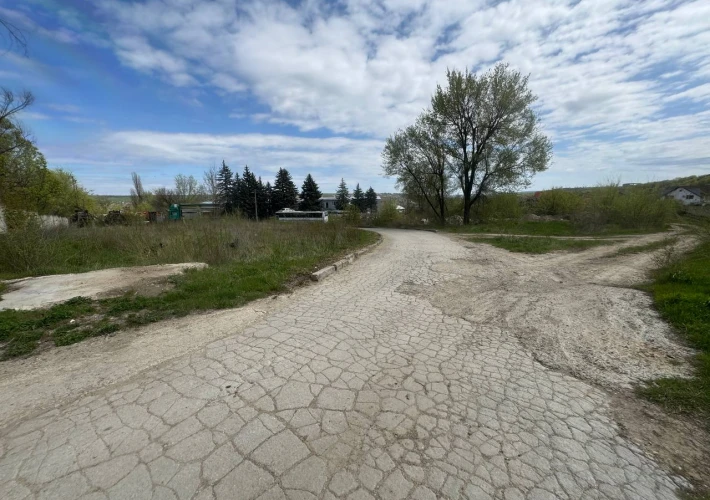 Teren pentru construcție cu suprafata 1,125 Ha. Sec. Botanica. Com. Bacioi Noi.2
