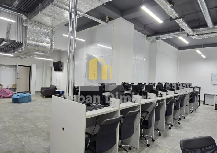 Vânzare oficiu spațios, cu reparație!4