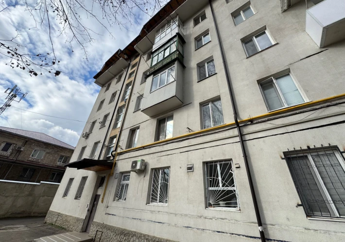 Parc. Sec. Riscani, str. Aerodromului. 1 camera + living. Euroreparatie!!!2