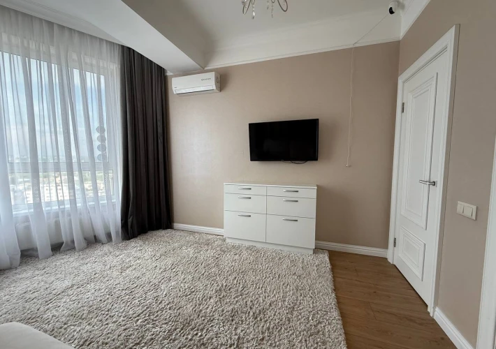 Chirie! Bloc Nou. 2 camere + living. Priveliste Panoramica!!!7