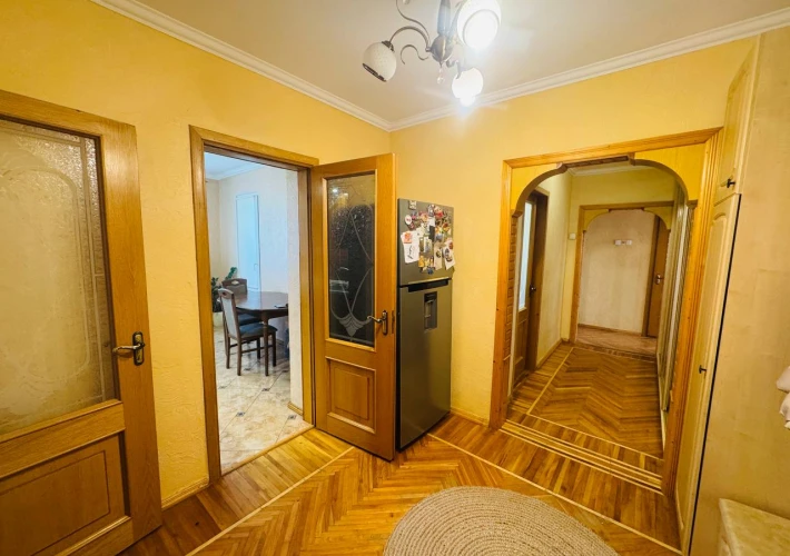 Prima Linie! Serie Varnita! bd. Moscova, sec. Râșcani, 4 camere. Reparație! Bilaterala! Priveliste Superba!!!9