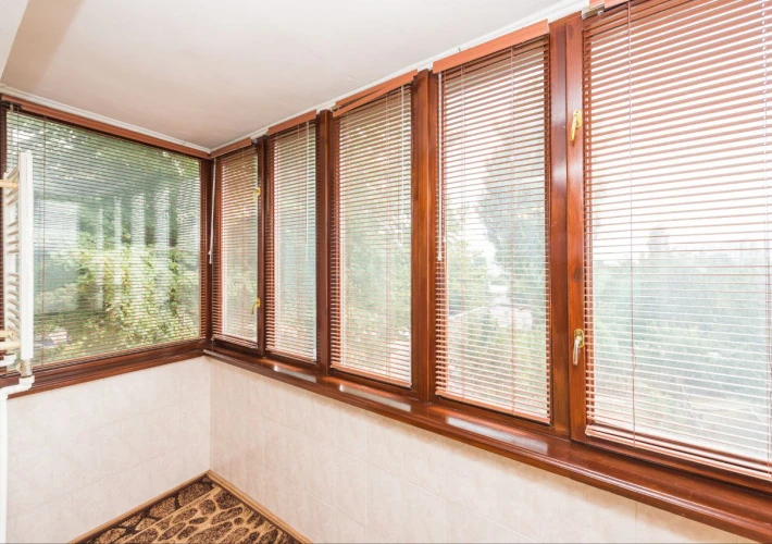 Vând apartament cu 3 camere separate,str.Ion Creangă.3
