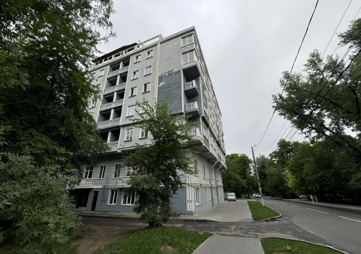 Se vinde apartament cu 1 camera + living, amplasat în sec. Râșcani, pe str. Andrei Saharov.9