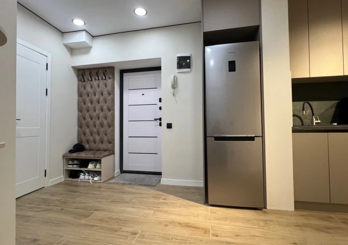 Sec. Riscani, str. Branistii! Apartament cu 2 odai + living! Euroreparatie! Mobilat Complet! Parc!!!6