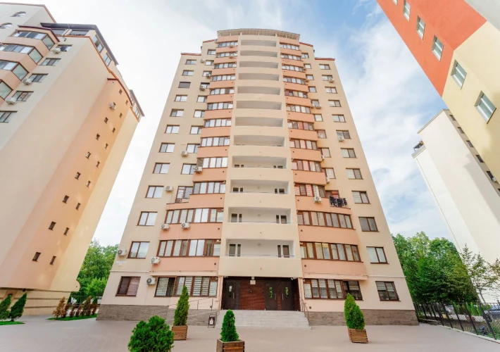 Se vinde Penthouse cu 3 camere în complexul ExFactor Sadoveanu. Ciocana3