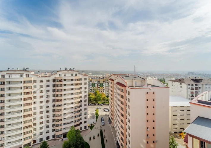 Se vinde Penthouse cu 3 camere în complexul ExFactor Sadoveanu. Ciocana1