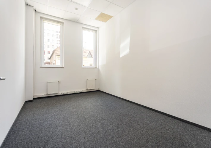 Oficiu 130 m2 amplasat la parter, str. Bernardazzi4