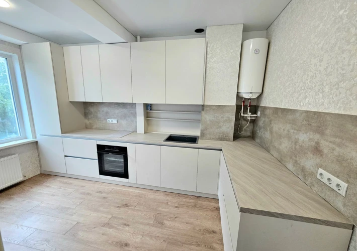 Se vinde apartament cu 1 camera + living, amplasat în sec. Râșcani, pe str. Andrei Saharov.2