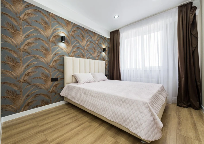 Vând apartament cu 3 camere separate,str. Sprâncenoaia.5