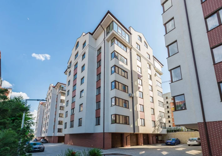Vând apartament cu 3 camere separate și living,or.Durlești, str.Dimo 89(Premier Fitness ,Linella).15