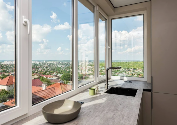 Vând apartament cu 3 camere separate și living,or.Durlești, str.Dimo 89(Premier Fitness ,Linella).7