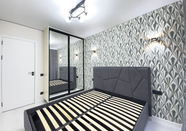 Sec. Riscani, str. Andrei Doga! Apartament cu 2 camere + living! Euroreparatie! Mobilat Complet! Parc!!!13