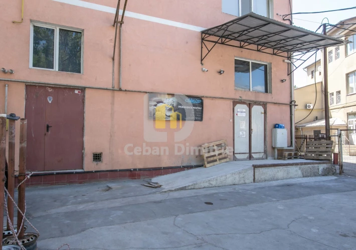 Cladire separata pentru investiții!11