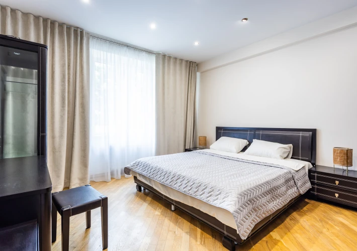 Chirie apartament ultracentral cu 3 dormitoare – str. Mihai Eminescu5