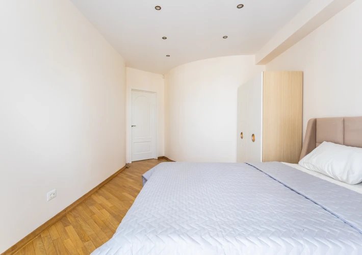 Chirie apartament ultracentral cu 3 dormitoare – str. Mihai Eminescu4