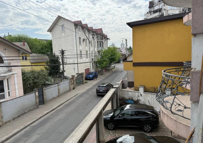 DE VÂNZARE – IMOBIL COMERCIAL AMPLASAT ÎN CENTRU | INVESTIȚIE CU POTENȚIAL RIDICAT3