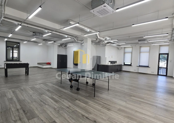 Chirie - Oficiu gata de activitate, Eminescu - Stefan cel Mare, 840 m²2