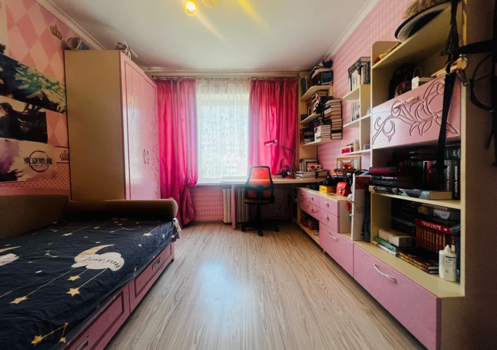Serie MS! Sec. Riscani, bd. Moscova. 4 camere. Prima Linie. Parc Mezon! Reparat si Mobilat!!!3
