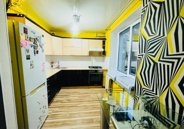 Parc. Sec. Riscani. 1 camera. Reparatie Medie! Mobilat Complet!!!1