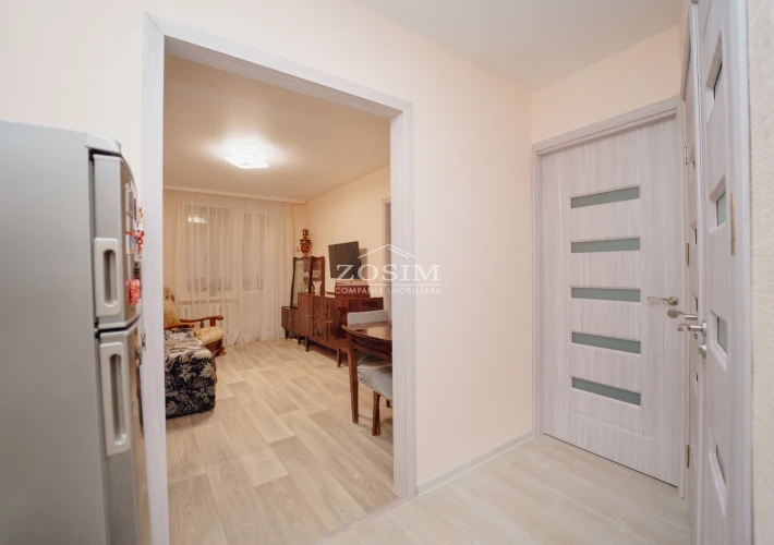 1 camera + living | Riscani8