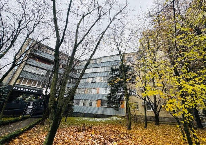 Parc Afgan! Serie 102! Sec. Riscani, str. Miron Costin. 4 camere. Reparatie! Incalzire Autonoma!!!1