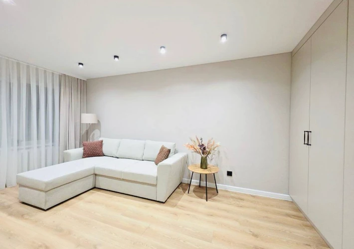 Sec. Riscani, str. Florilor. 1 camera. Euroreparatie!!!6