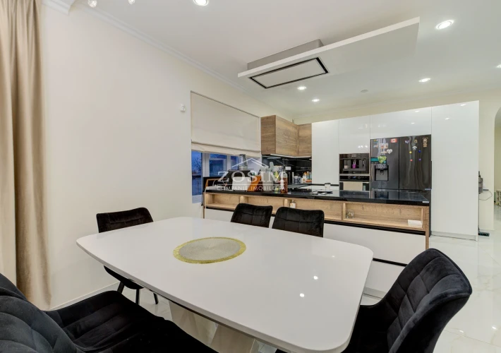 3 dormitoare / living spatios / Bazin9