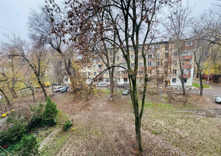 Parc ! Sec. Riscani, str. Nicolae Dimo. 2 camere+ living. Mobilat Complet. Euroreparatie!!!4
