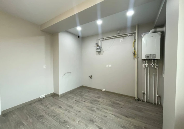 Posta Veche. 1 camera + living. Euroreparatie!!!3