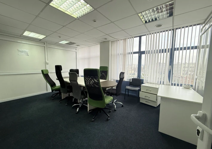 Chirie oficiu 225 m² în Business Center Kentford1