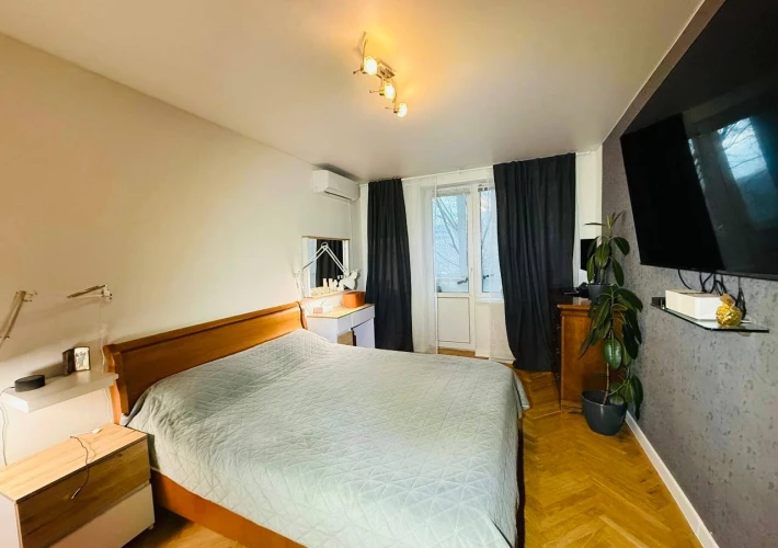 Parc Avgan! Sec. Riscani, str. Miron Costin. 2 camere + living. Bilaterala. Euroreparatie!!!7