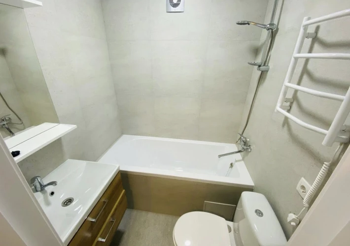 Parc! Sec. Riscani, str. Florilor. 2 camere + Living. Euroreparatie!!!3