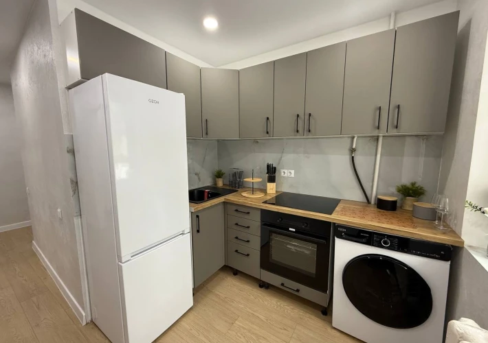 Parc! Sec. Buiucani, str. Nicolae Costin. 2 camere + Living. Euroreparatie. Mobilat Complet!!!2