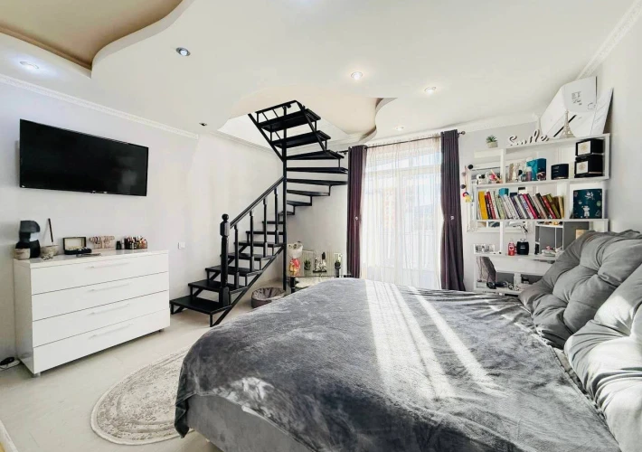 Sec. Riscani, str. Alecu Russo. Parc. 1 cameră + living de tip Mansarda. Euroreparatie!!!7