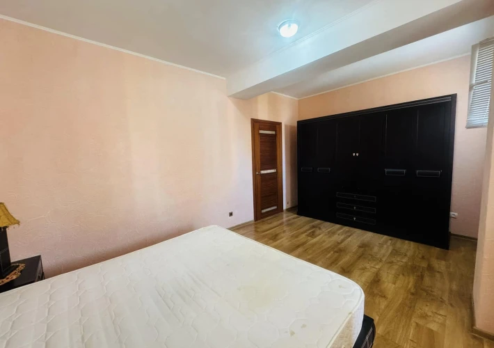 Представляем Вашему вниманию квартиру в ЖК Драгалина, расположенную в секторе Ботаника, улица Гренобля!4