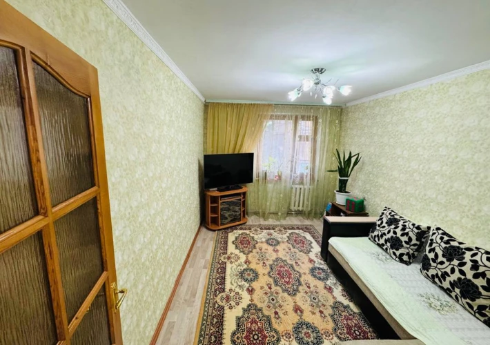 Prima Linie! Parc! Str. Florilor, sec. Riscani. 4 camere! Incalzire Autonoma! Bilaterala!!!5