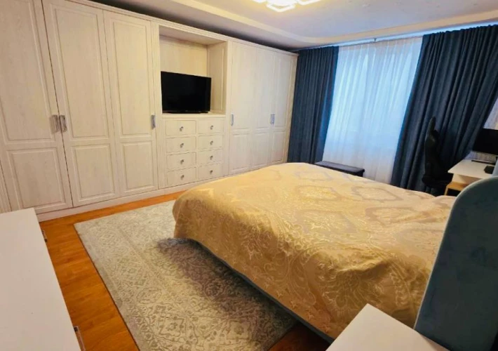 Parc Avgan. Sec. Riscani, str. Miron Costin. 3 camere! Euroreparatie!!!8