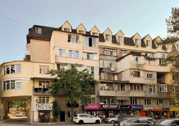 Sec. Buiucani, Str. Calea Ieșilor. Vis-a-Vis de parcul La Izvor!!!1